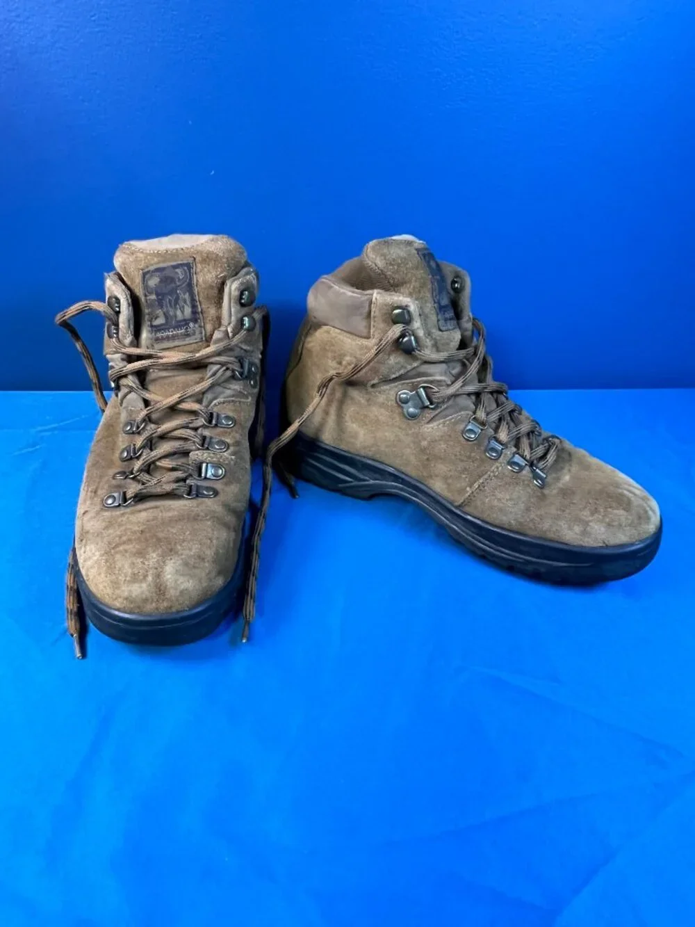 Arapaho leather hiking